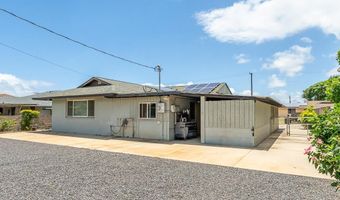 396 Kahiki St, Kahului, HI 96732