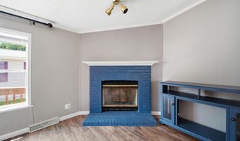 817 Savannah River Dr, Adrian, MI 49221