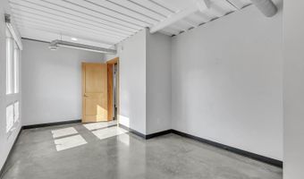 5520 W Cedar Crest Ct, Appleton, WI 54914