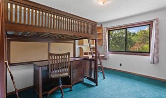 10463 Farm Road 1182, Aurora, MO 65605