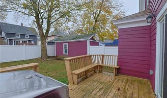 52 Lyndon Rd, Cranston, RI 02905