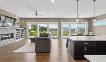 2122 Leopold Dr, Ames, IA 50010