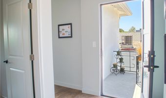 542 N Kilkea Dr, Los Angeles, CA 90048