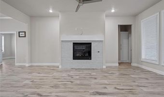 714 Prairie View Rd, Ardmore, OK 73401