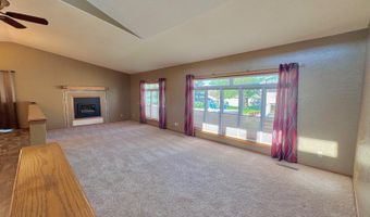 209 10th Ave NW, Bowman, ND 58623