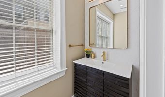 107 S Albion Pl, Atlantic City, NJ 08401