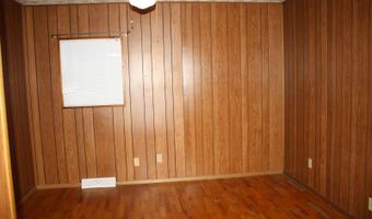 227 S. Seventh St, Albion, IL 62806