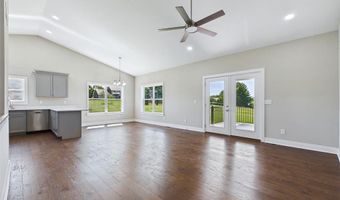 126 Woodland Hills Ct, Alton, IL 62002