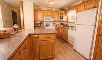129 Summit St, Baileyville, ME 04694