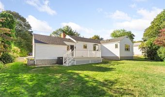 7 Carpenter Ave, Barrington, RI 02806