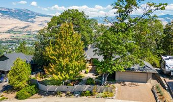 290 Skycrest Dr, Ashland, OR 97520
