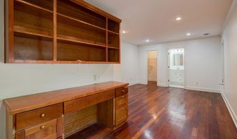 8 Cedar Pl, Camden, SC 29020