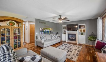 237 19th St SW, Altoona, IA 50009