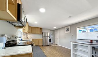 96465 COVERDELL Rd, Brookings, OR 97415