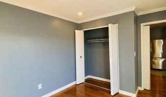 144 Kenrick St 34, Boston, MA 02135
