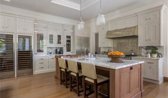 2210 Triunfo Pl, Agoura Hills, CA 91301