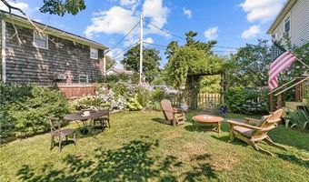 55 Homer St B, Newport, RI 02840