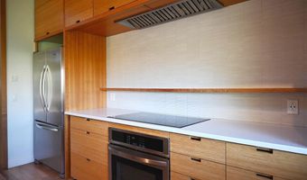 5 Scenic Dr, Ashland, OR 97520