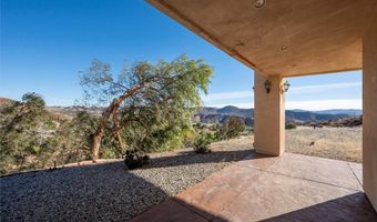 9455 Hierba Rd, Agua Dulce, CA 91390