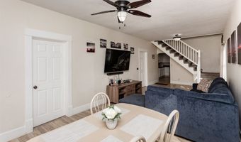412 E Gray St, Des Moines, IA 50315