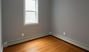 125 W 54TH St 2R, Bayonne, NJ 07002