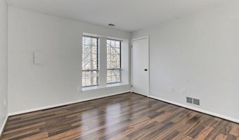 2616 S ARLINGTON MILL Dr 8, Arlington, VA 22206