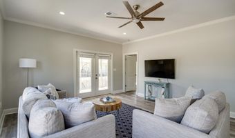 183 Mcdonnell Ave 305, Biloxi, MS 39531