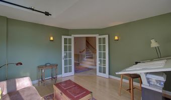 105 Brook Dr, Burlington, VT 05408