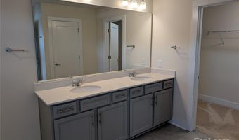 17137 Soho Dr, Charlotte, NC 28204