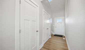 2303 Chan Dr, Adel, IA 50003