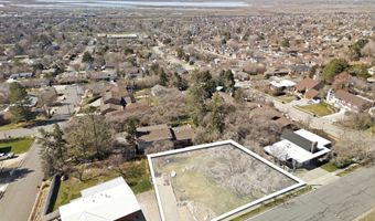 1159 OAKRIDGE N 107, Centerville, UT 84014