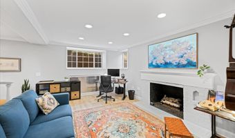 4820 LINNEAN Ave NW, Washington, DC 20008