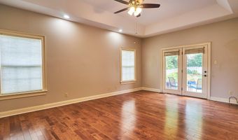 944 Southwick Dr, Alcoa, TN 37701