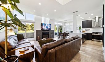 528 San Andres Dr, Solana Beach, CA 92075