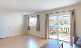 721 Meadow Pl, Ames, IA 50010
