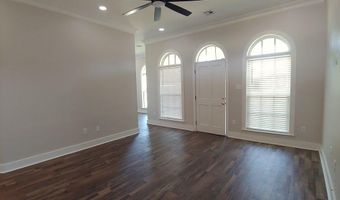 422 E Magnolia St, Abbeville, LA 70510