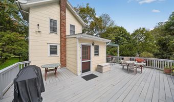 69 Smith Hill Rd, Airmont, NY 10952