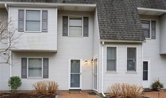 364 Bellevue Ave D3, Newport, RI 02840