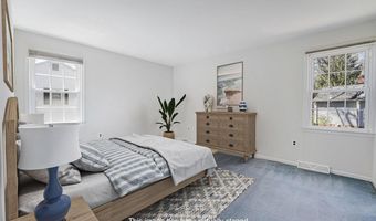 5112 BRADFIELD Dr, Annandale, VA 22003