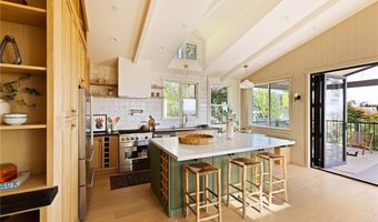 3926 Sunset Dr, Los Angeles, CA 90027