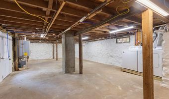 51 Sanford Rd, Alfred, ME 04002