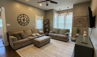 1004 15th St, Aurora, NE 68818