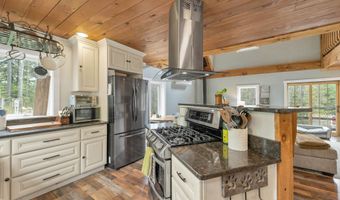 194 Hurricane Rd, Belmont, NH 03220