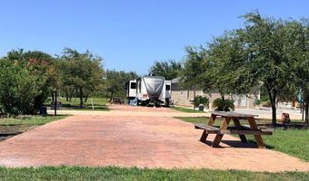 100 Augusta Cir, Aransas Pass, TX 78335