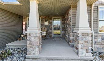 2712 W FALLEN OAK Dr, Appleton, WI 54913