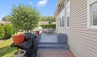 2 Woodlake Ct, Barnegat, NJ 08005