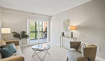 1045 N UTAH St 2-608, Arlington, VA 22201