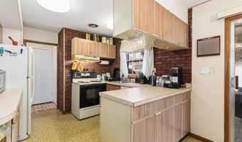 12815 BEAVERDALE Ln, Bowie, MD 20715