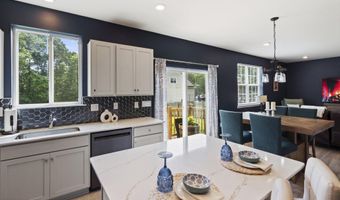 34 Phoebe Dr, Barnegat, NJ 08005