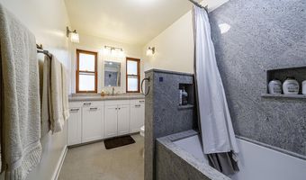 107 Granite St, Ashland, OR 97520